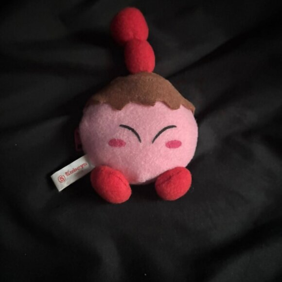 Kirby 64 reversible plushie - Picture 3 of 4